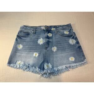 Daisy Cut Of Shorts Stretchy Womans Size 13 Med To High Rise 99% Cotton